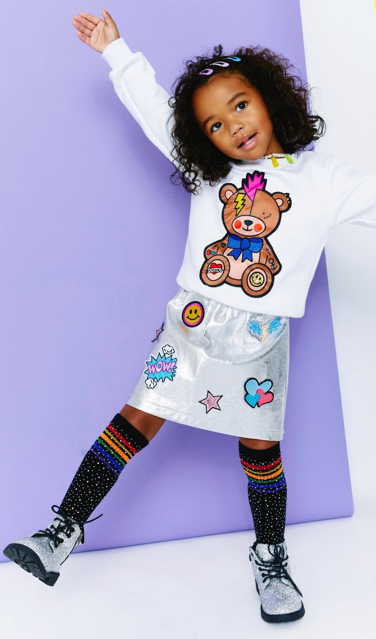 Мини-юбка с серебряными нашивками Lola + The Boys
Мини-юбка с серебряными нашивками Lola + The Boys