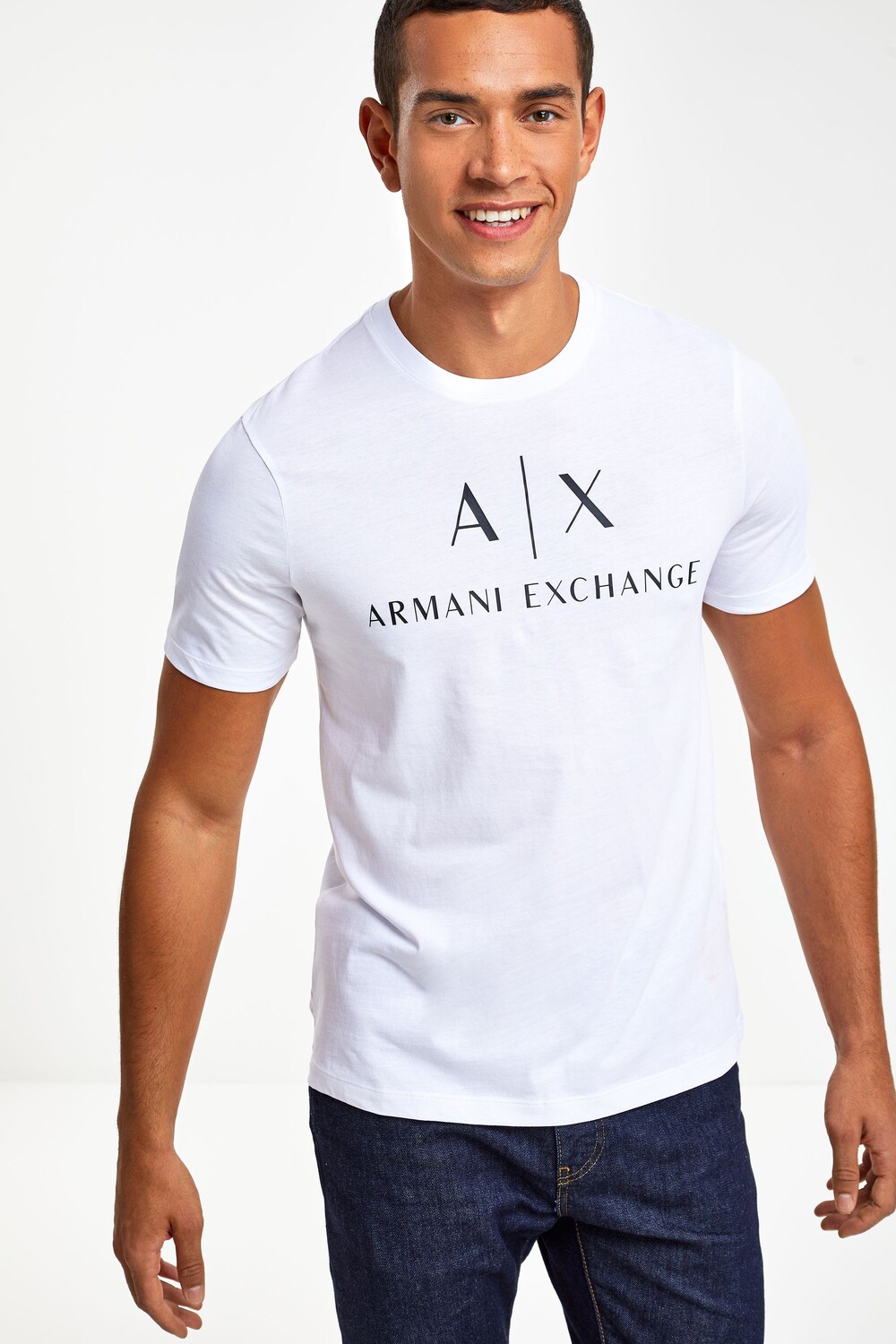 Футболка с логотипом Armani Exchange, белый 
Футболка с логотипом Armani Exchange, белый
