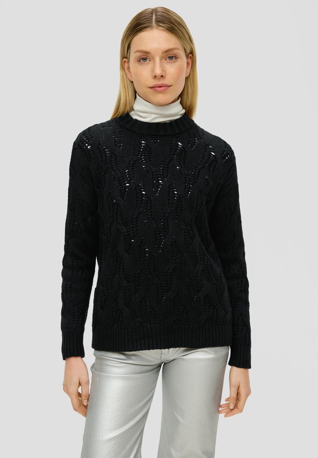 Джемпер s.Oliver, черный
Джемпер s.Oliver, черный