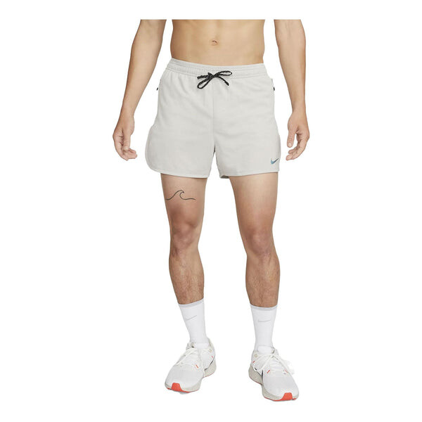 Шорты NIKE DRI-FIT STRIDE RUNNING DIVISION Running Shorts 'LT IRON ORE', цвет lt iron ore/(reflective silv)
Шорты NIKE DRI-FIT STRIDE RUNNING DIVISION Running Shorts 'LT IRON ORE', цвет lt iron ore/(reflective silv)