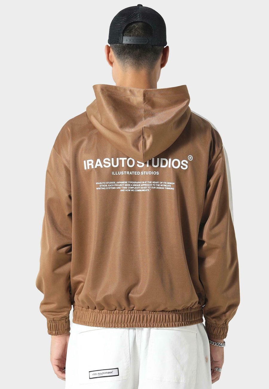 Худи Irasuto Studios Hoodie, Tobacco/Brown
Худи Irasuto Studios Hoodie, Tobacco/Brown