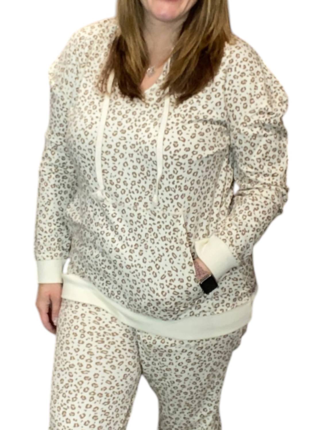 Толстовка с капюшоном Cheetah в белом цвете honeyme
Толстовка с капюшоном Cheetah в белом цвете honeyme