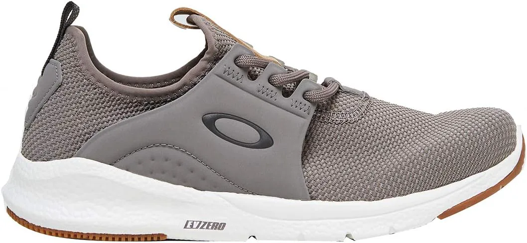 Мужские кроссовки Oakley Dry
Мужские кроссовки Oakley Dry