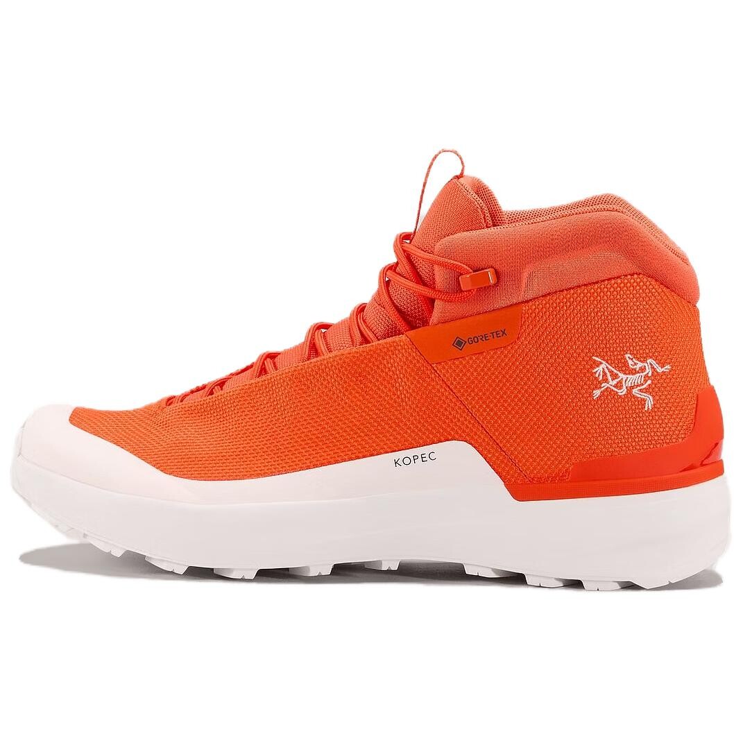 Кроссовки для походов/трекинга женские, среднего размера, оранжевый Arcteryx
Кроссовки для походов/трекинга женские, среднего размера, оранжевый Arcteryx