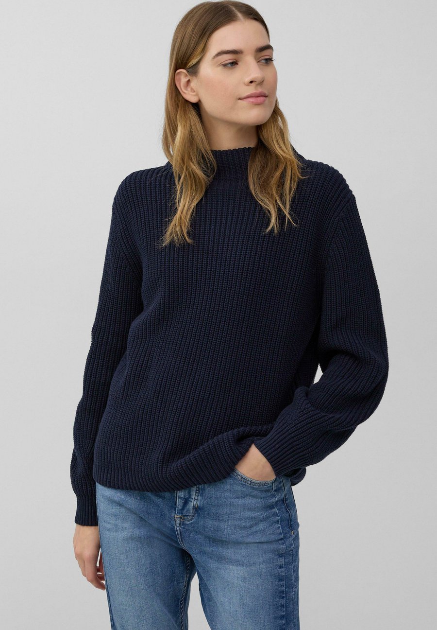 Джемпер s.Oliver MIT ÜBERSCHNITTENEN SCHULTERN, Navy/Dark Blue
Джемпер s.Oliver MIT ÜBERSCHNITTENEN SCHULTERN, Navy/Dark Blue