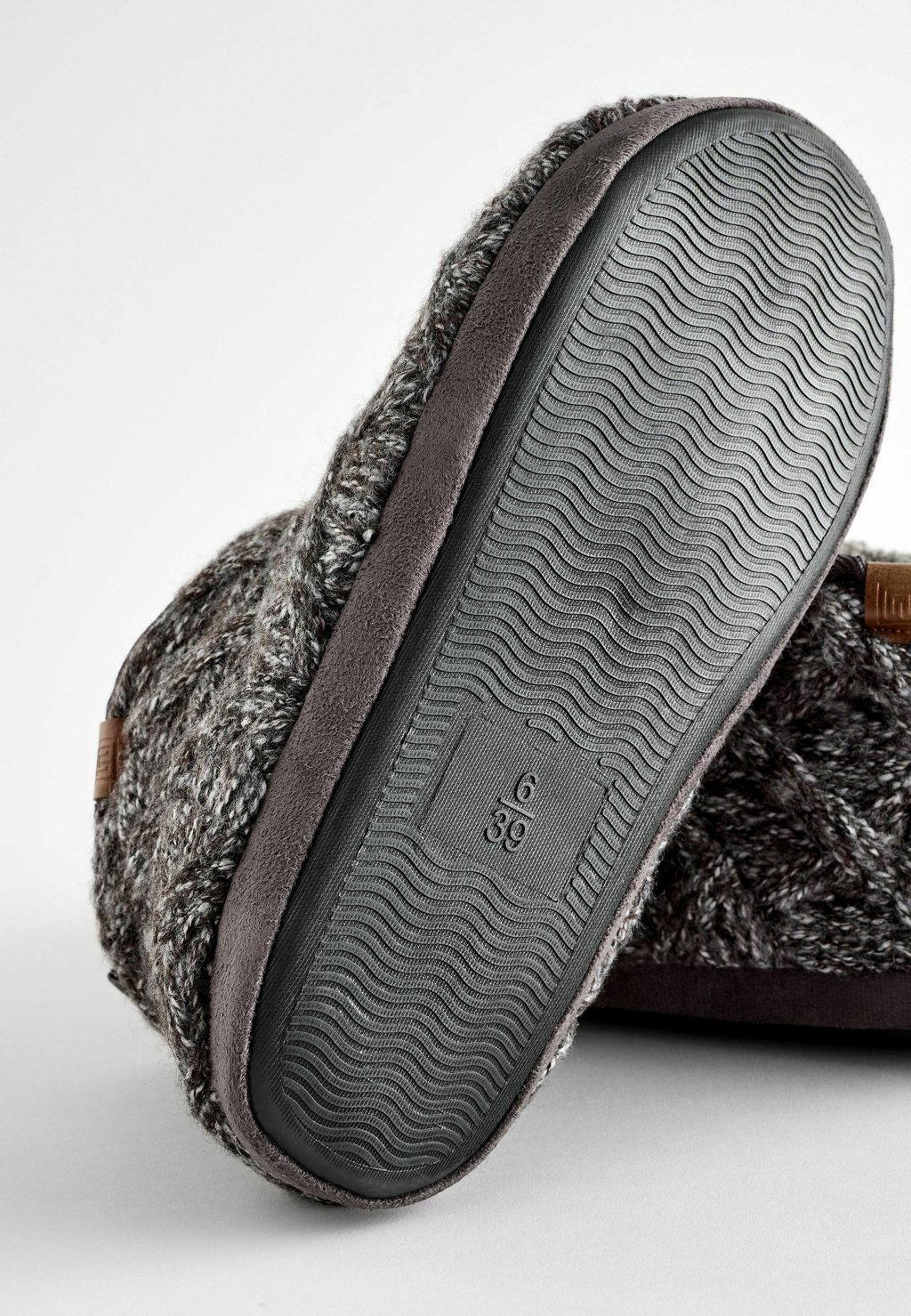 Тапочки REGULAR FIT Next, серый
Тапочки REGULAR FIT Next, серый