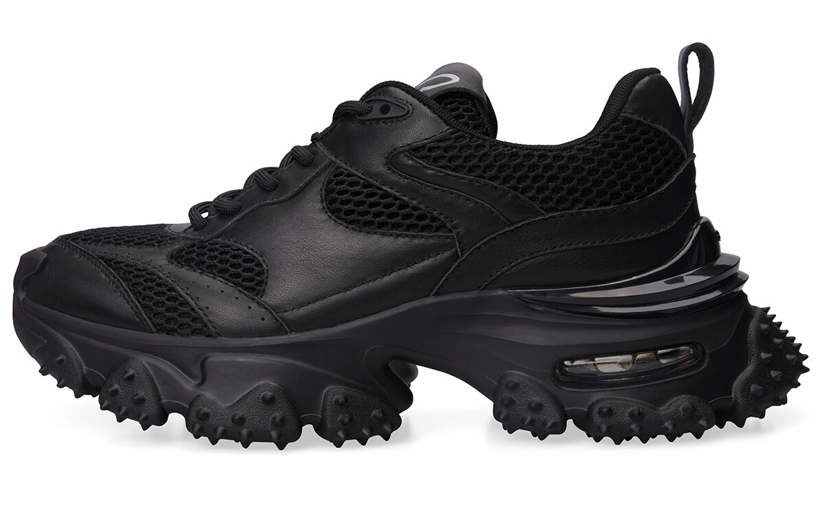 Кроссовки мужские толстые низкие черный Bosssunwen
Кроссовки мужские толстые низкие черный Bosssunwen