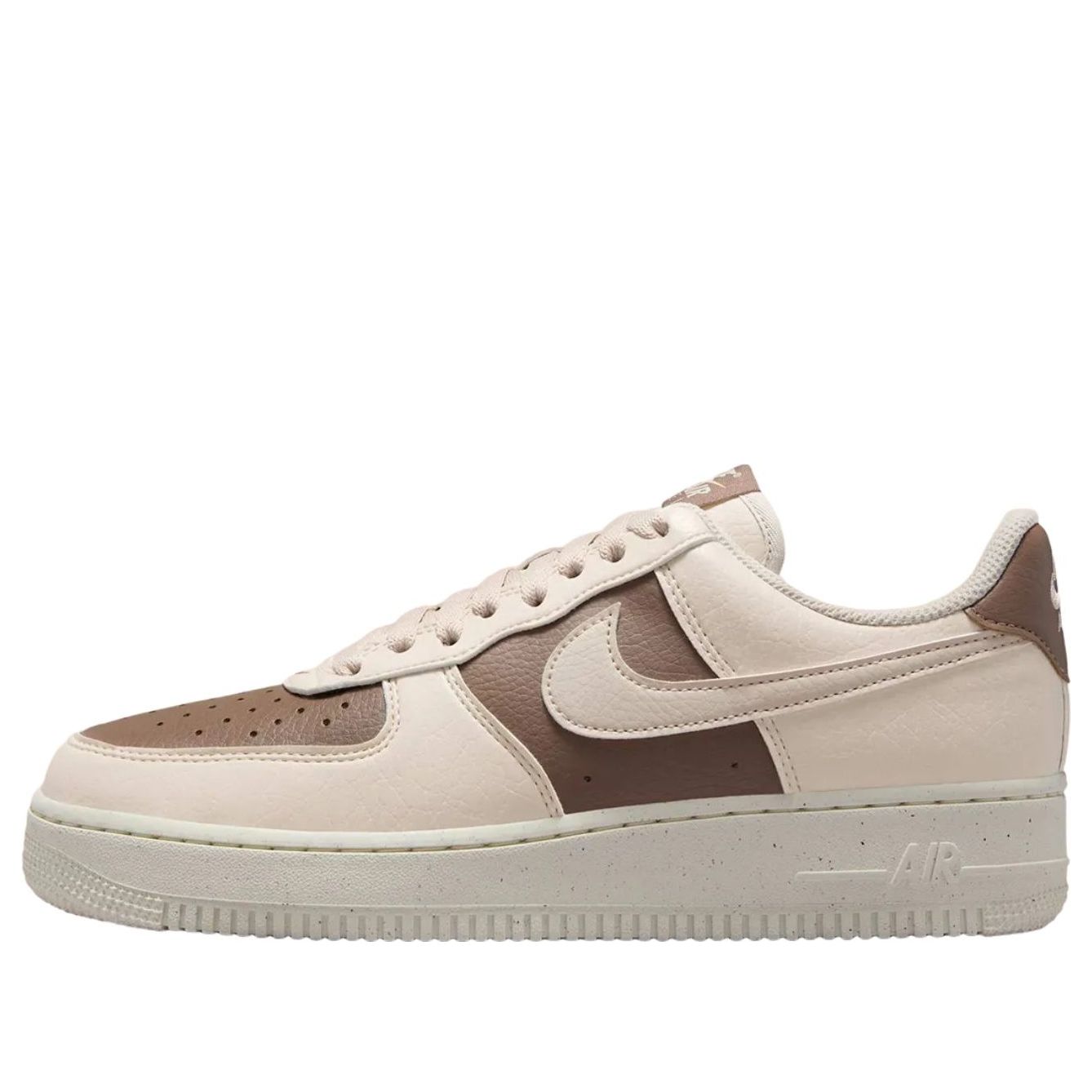 (WMNS) Nike Air Force 1 Low '07 'Mind Brown Sail White Light Orewood Brown'
(WMNS) Nike Air Force 1 Low '07 'Mind Brown Sail White Light Orewood Brown'