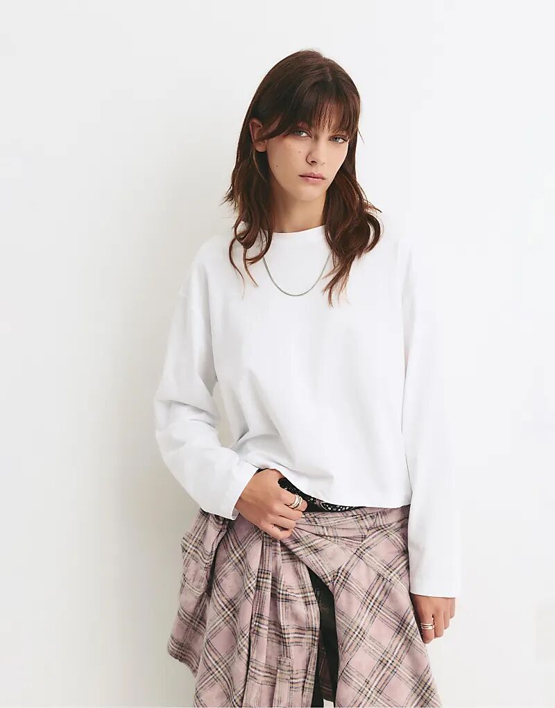 Футболка Pull&Bear свободного кроя в полоску белого цвета
Футболка Pull&Bear свободного кроя в полоску белого цвета