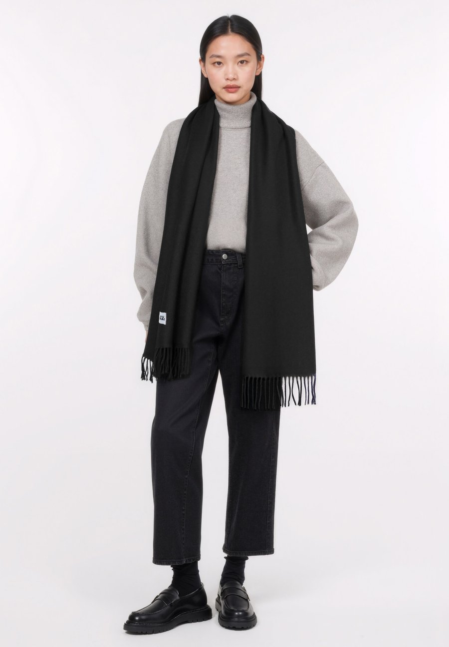 Шарф Style Republic KASCH-MIR SCARF WITH FRINGES, Black
Шарф Style Republic KASCH-MIR SCARF WITH FRINGES, Black