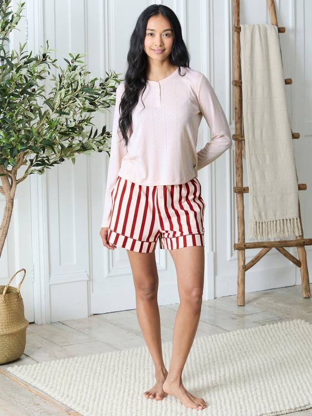 Пижамный комплект Pointelle Henley с полосатыми шортами Chelsea Peers, Pink
Пижамный комплект Pointelle Henley с полосатыми шортами Chelsea Peers, Pink