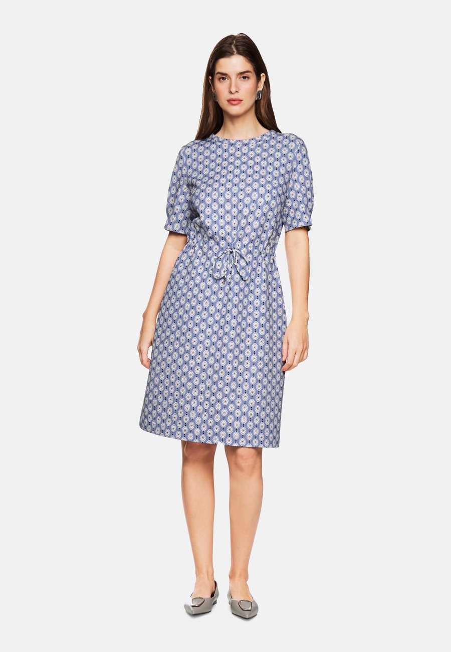 Платье Marc Cain Jersey dress, Bluish Violet/Blue
Платье Marc Cain Jersey dress, Bluish Violet/Blue