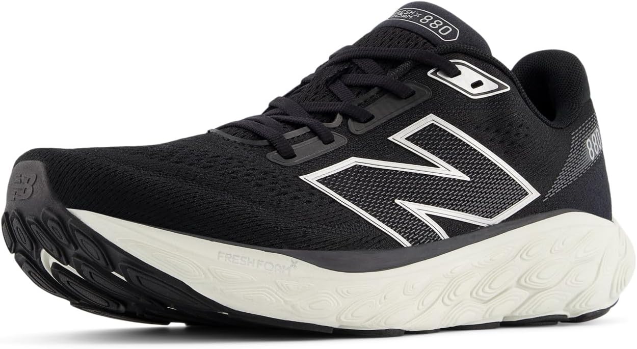 Кроссовки для бега New Balance Men's Fresh Foam X 880 V14, Black/Sea Salt/Silver Metallic
Кроссовки для бега New Balance Men's Fresh Foam X 880 V14, Black/Sea Salt/Silver Metallic