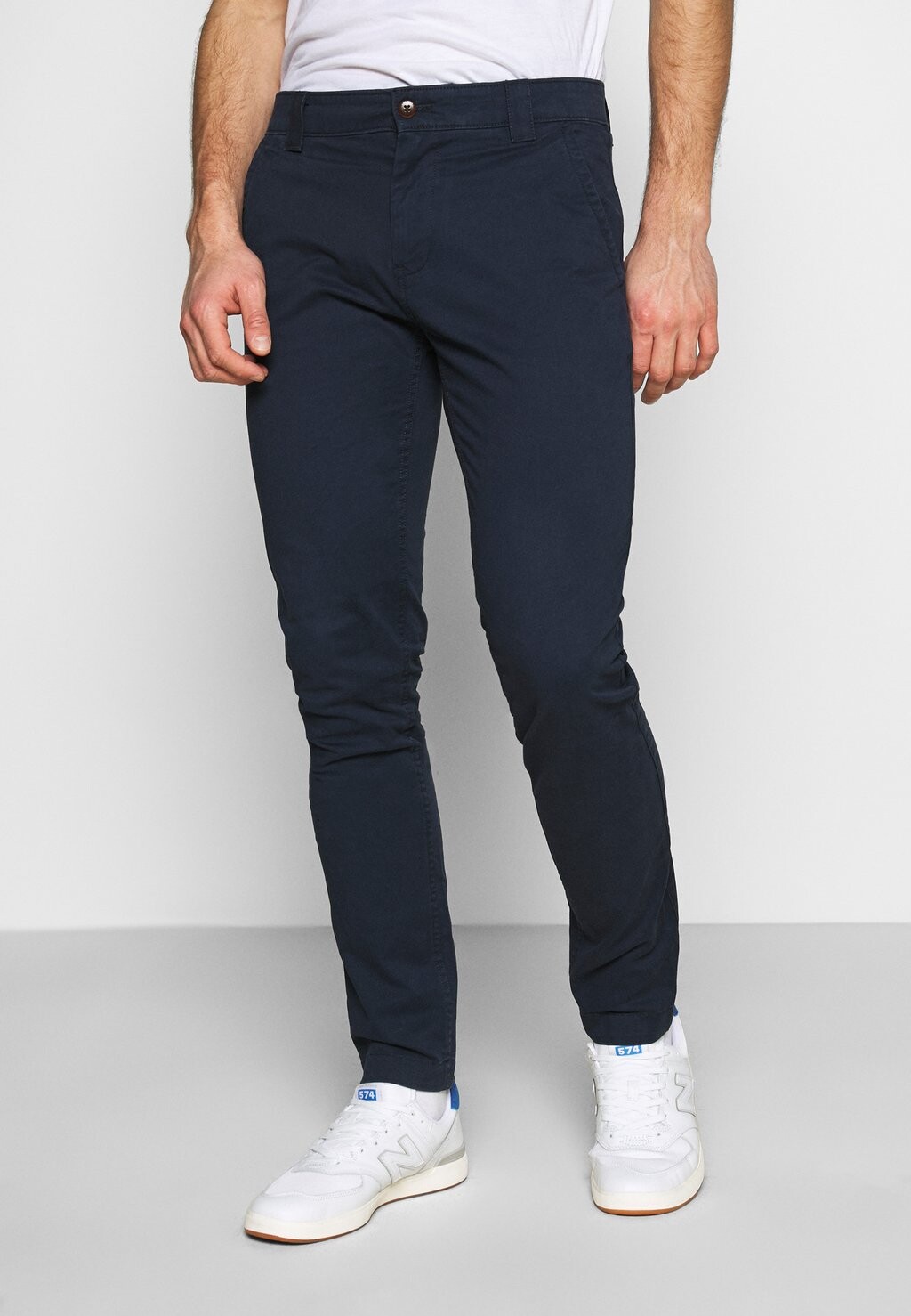 Чиносы БРЮКИ TJM SCANTON Tommy Jeans, темно-синий
Чиносы БРЮКИ TJM SCANTON Tommy Jeans, темно-синий