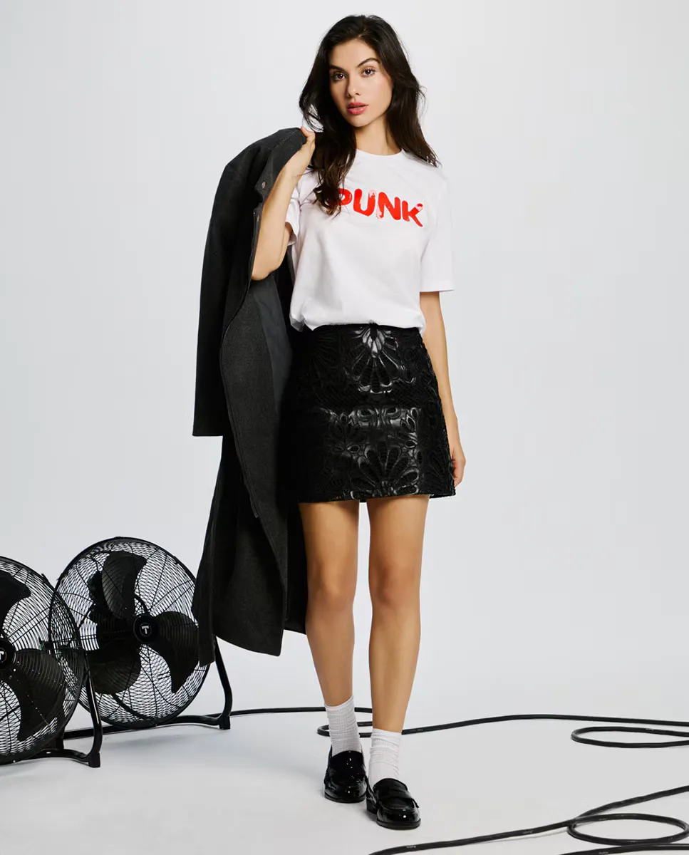 Узкая короткая юбка Only, черный
Узкая короткая юбка Only, черный