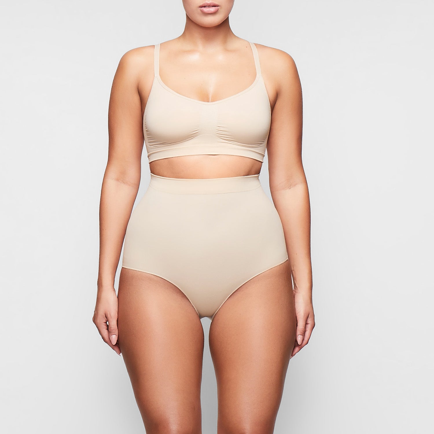 Бралетт SKIMS, цвет clay
Бралетт SKIMS, цвет clay