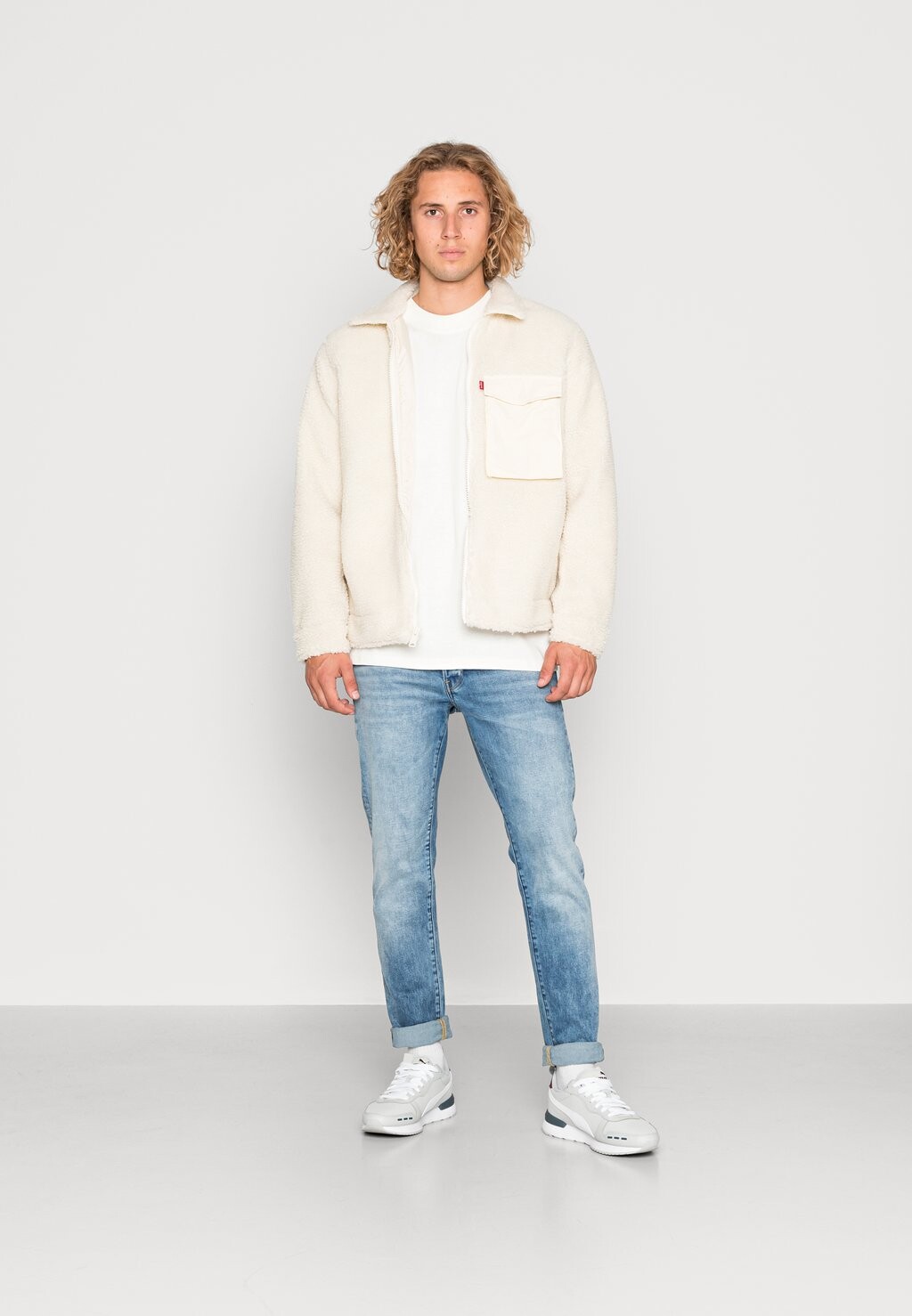 Базовая футболка ФУТБОЛКА УНИСЕКС Redefined Rebel, нетронутая
Базовая футболка ФУТБОЛКА УНИСЕКС Redefined Rebel, нетронутая