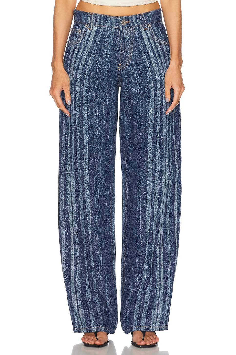 Спиральные джинсы с широкими штанинами Jean Paul Gaultier, Indigo
Спиральные джинсы с широкими штанинами Jean Paul Gaultier, Indigo