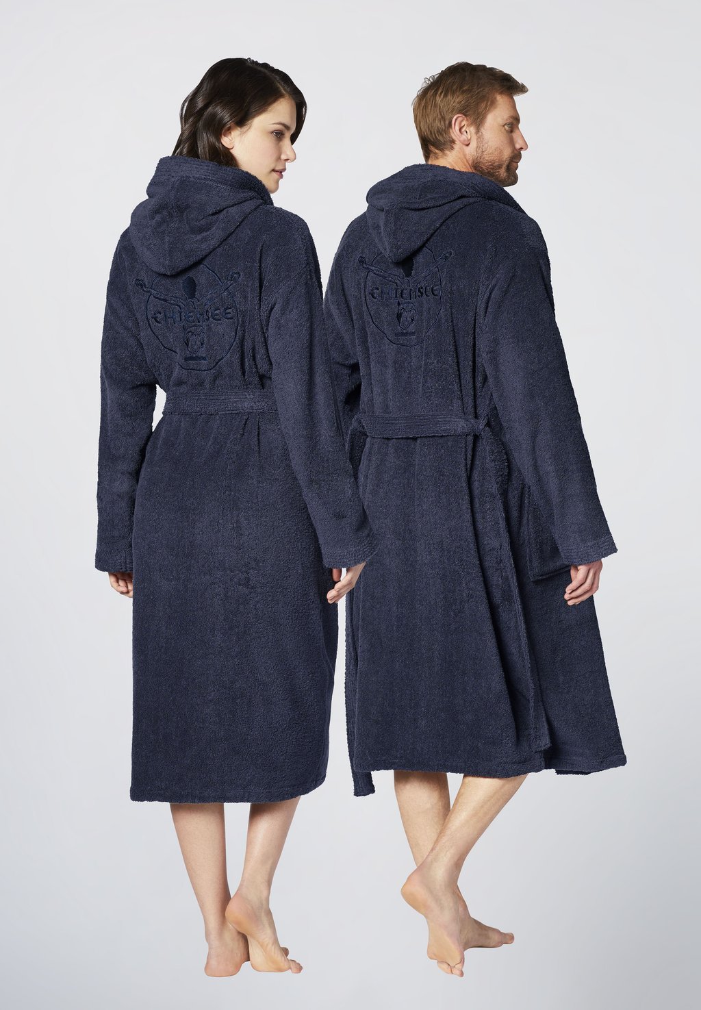 Халат IN WEICHER QUALITÄT Chiemsee, синий
Халат IN WEICHER QUALITÄT Chiemsee, синий