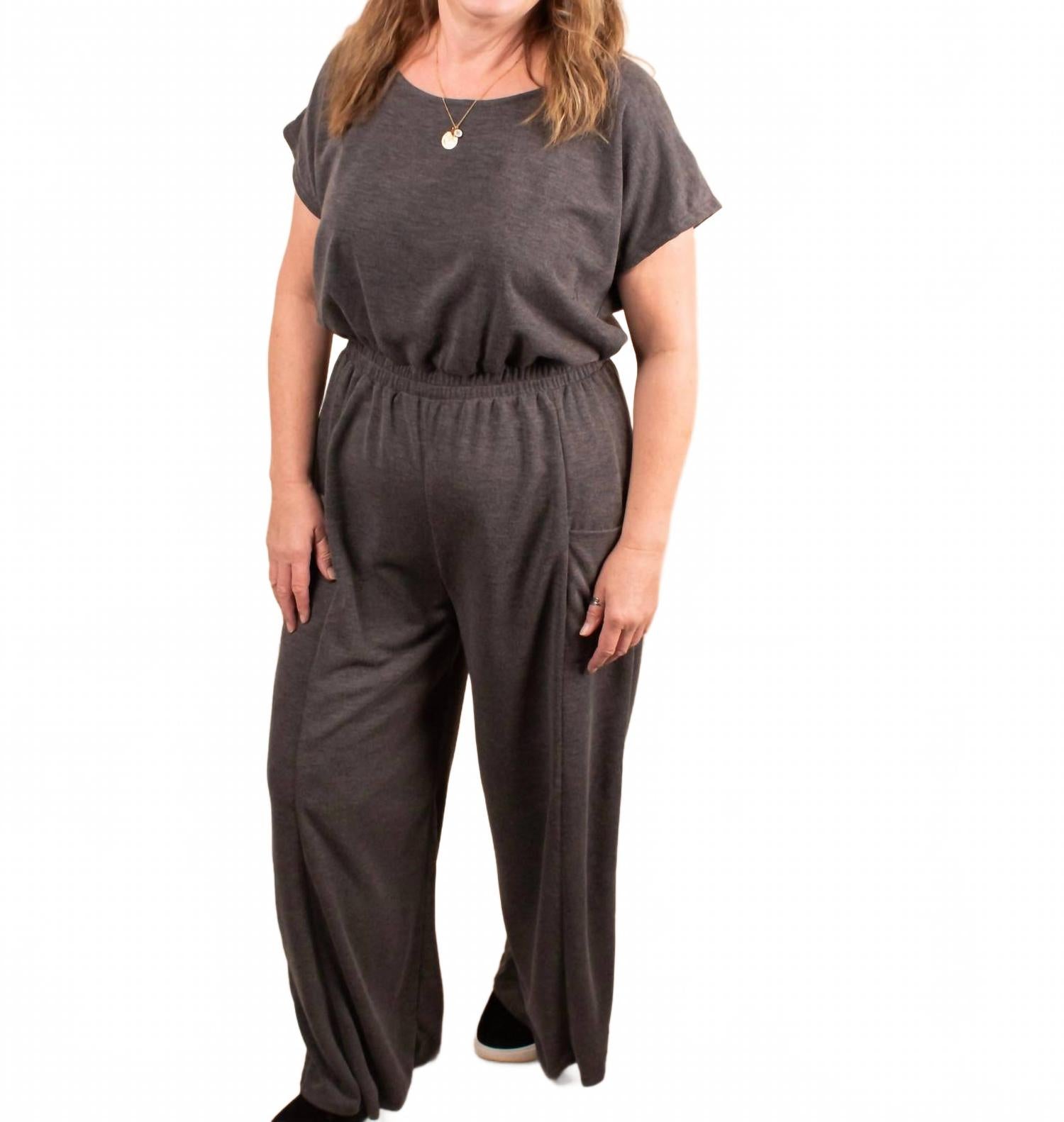 Женский комбинезон Mattie Stretch в цвете угольный JADE BY JANE, Charcoal
Женский комбинезон Mattie Stretch в цвете угольный JADE BY JANE, Charcoal