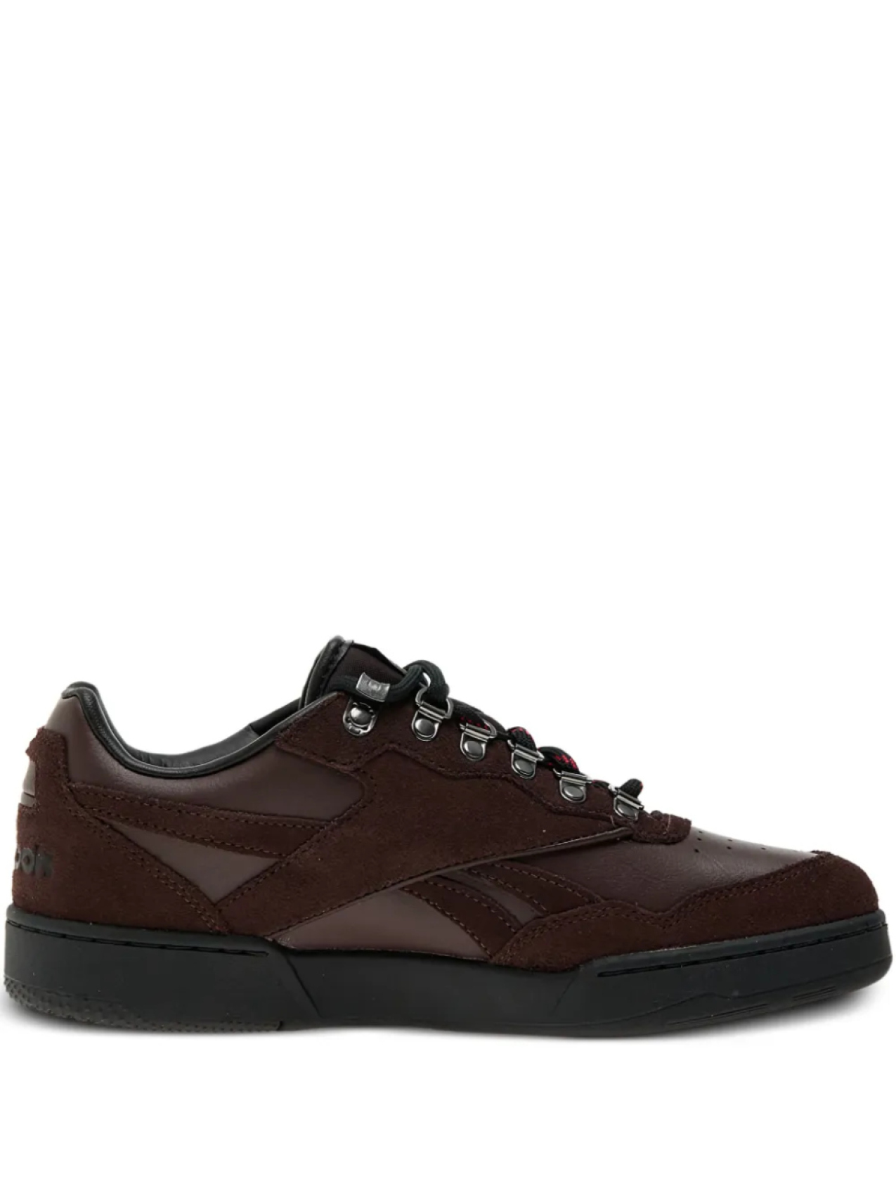 Reebok кроссовки BB 4000 II из коллаборации с Obey, коричневый 
Reebok кроссовки BB 4000 II из коллаборации с Obey, коричневый