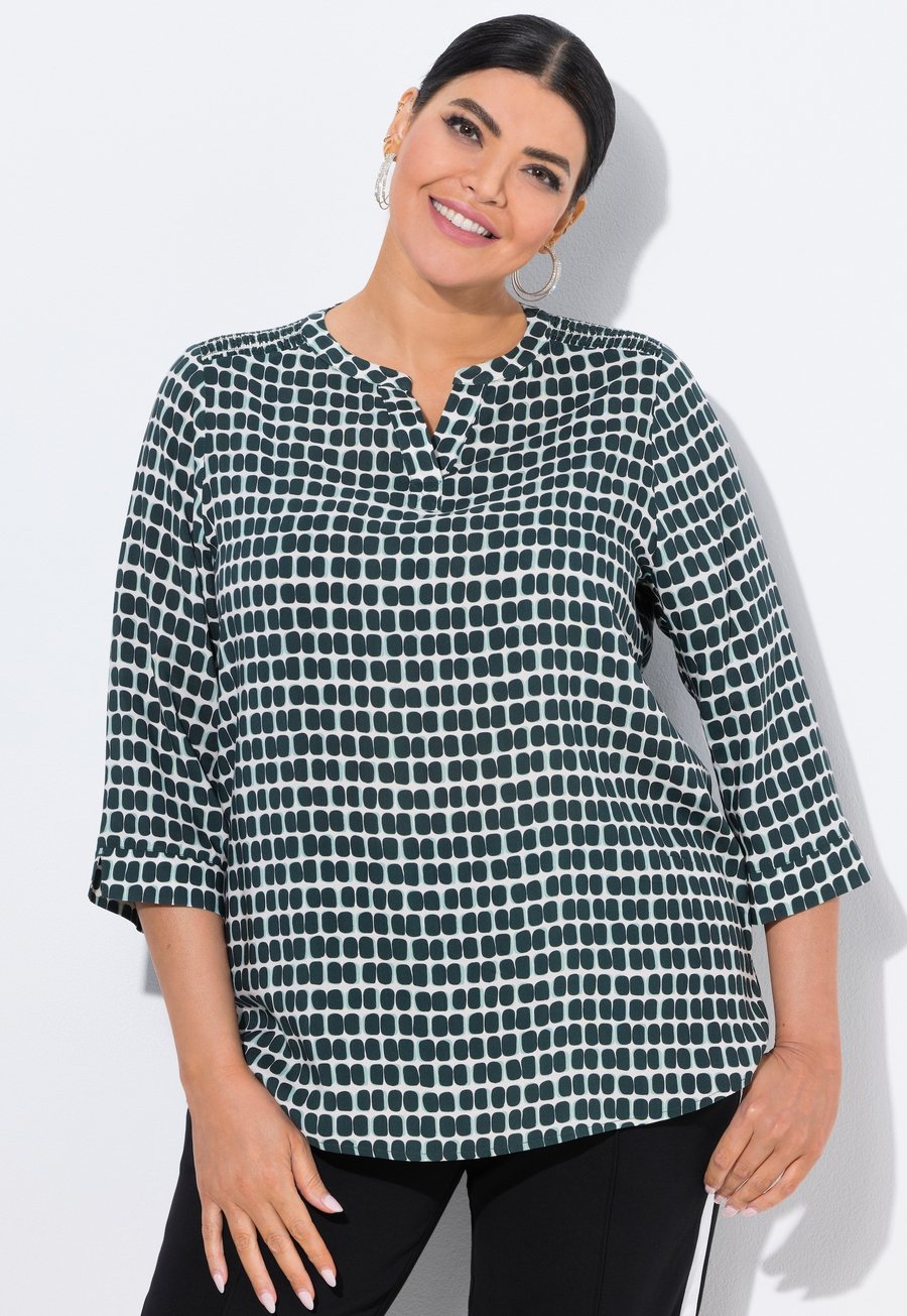 Блуза Ulla Popken GRAPHIC PRINT 3/4 SLEEVE , Fir Green/Evergreen
Блуза Ulla Popken GRAPHIC PRINT 3/4 SLEEVE , Fir Green/Evergreen