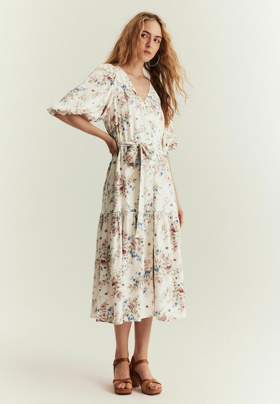 Платье Newbie FLORAL , Off White/Off-White
Платье Newbie FLORAL , Off White/Off-White