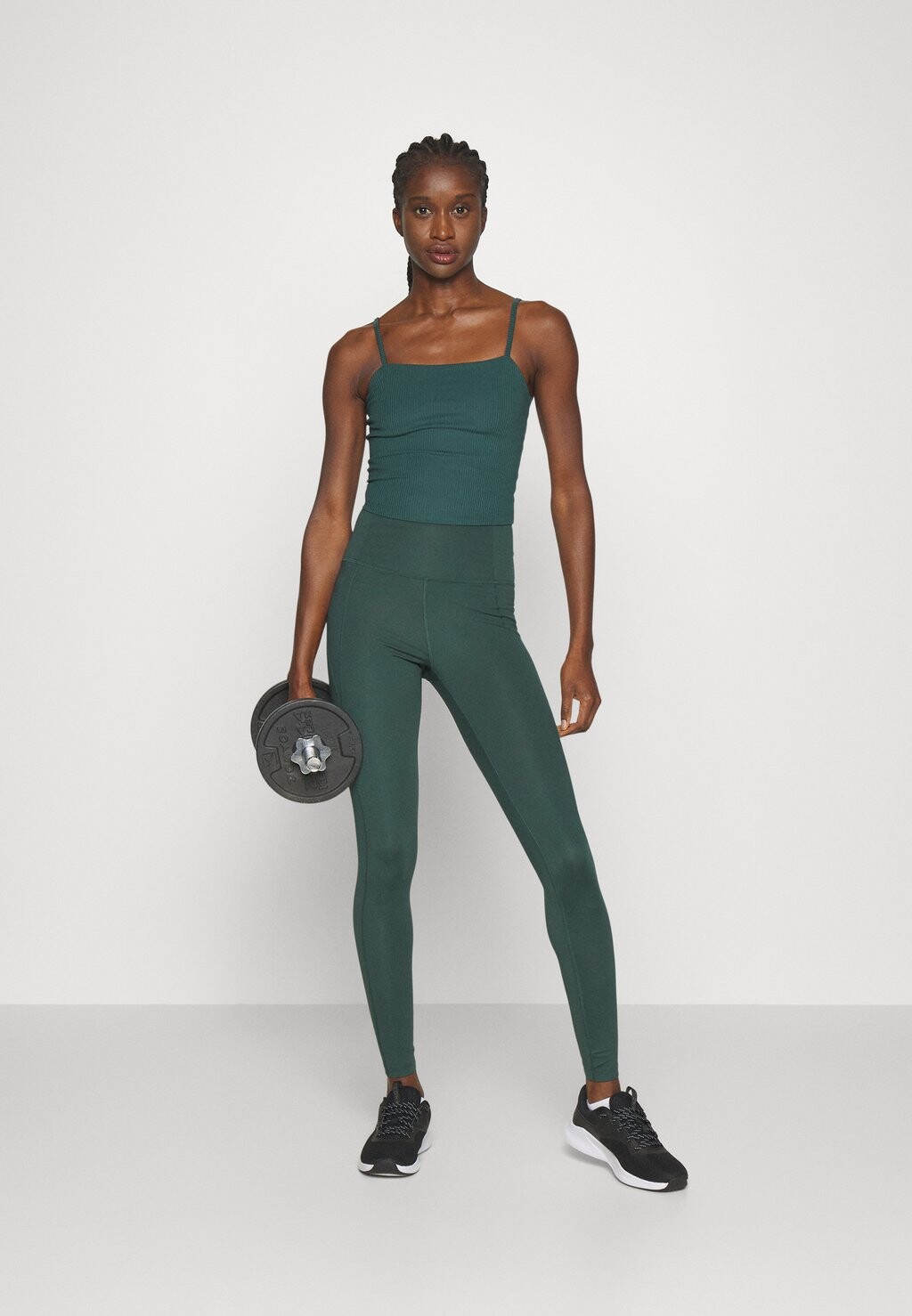 Леггинсы Girlfriend Collective, стирка Compressive High Rise
Леггинсы Girlfriend Collective, стирка Compressive High Rise