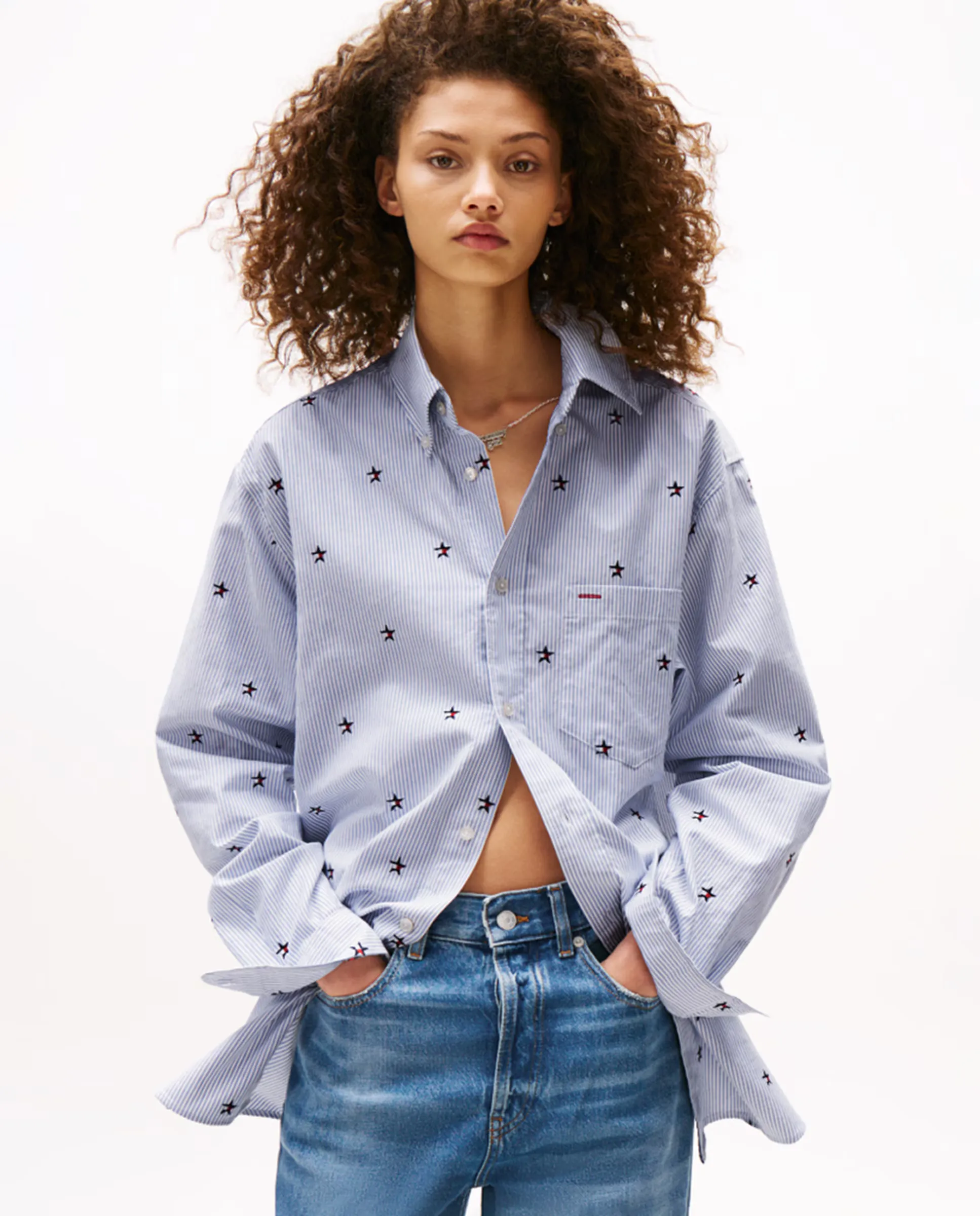 Женская вышитая рубашка Tommy Girl Tommy Jeans, светло-голубой
Женская вышитая рубашка Tommy Girl Tommy Jeans, светло-голубой