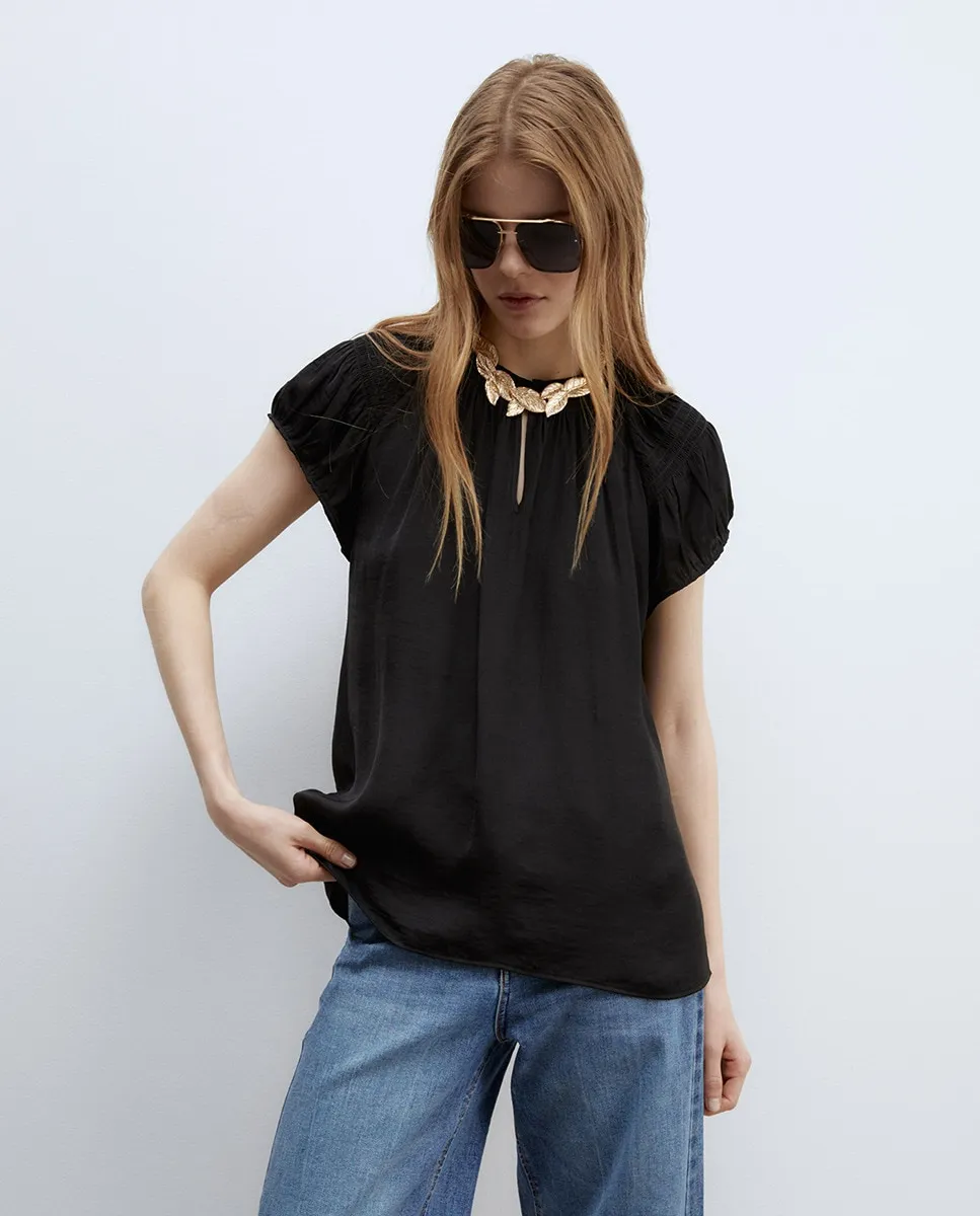 Блузка с эластичным воротником Sfera, черный
Блузка с эластичным воротником Sfera, черный