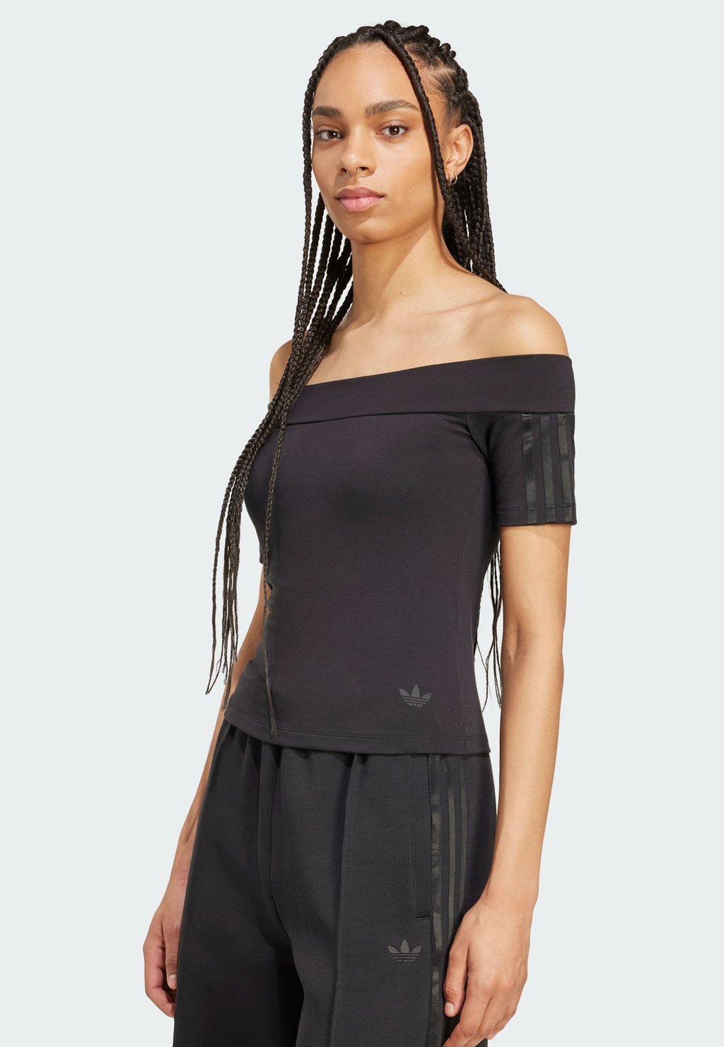 Базовая футболка Adidas Originals, черный
Базовая футболка Adidas Originals, черный