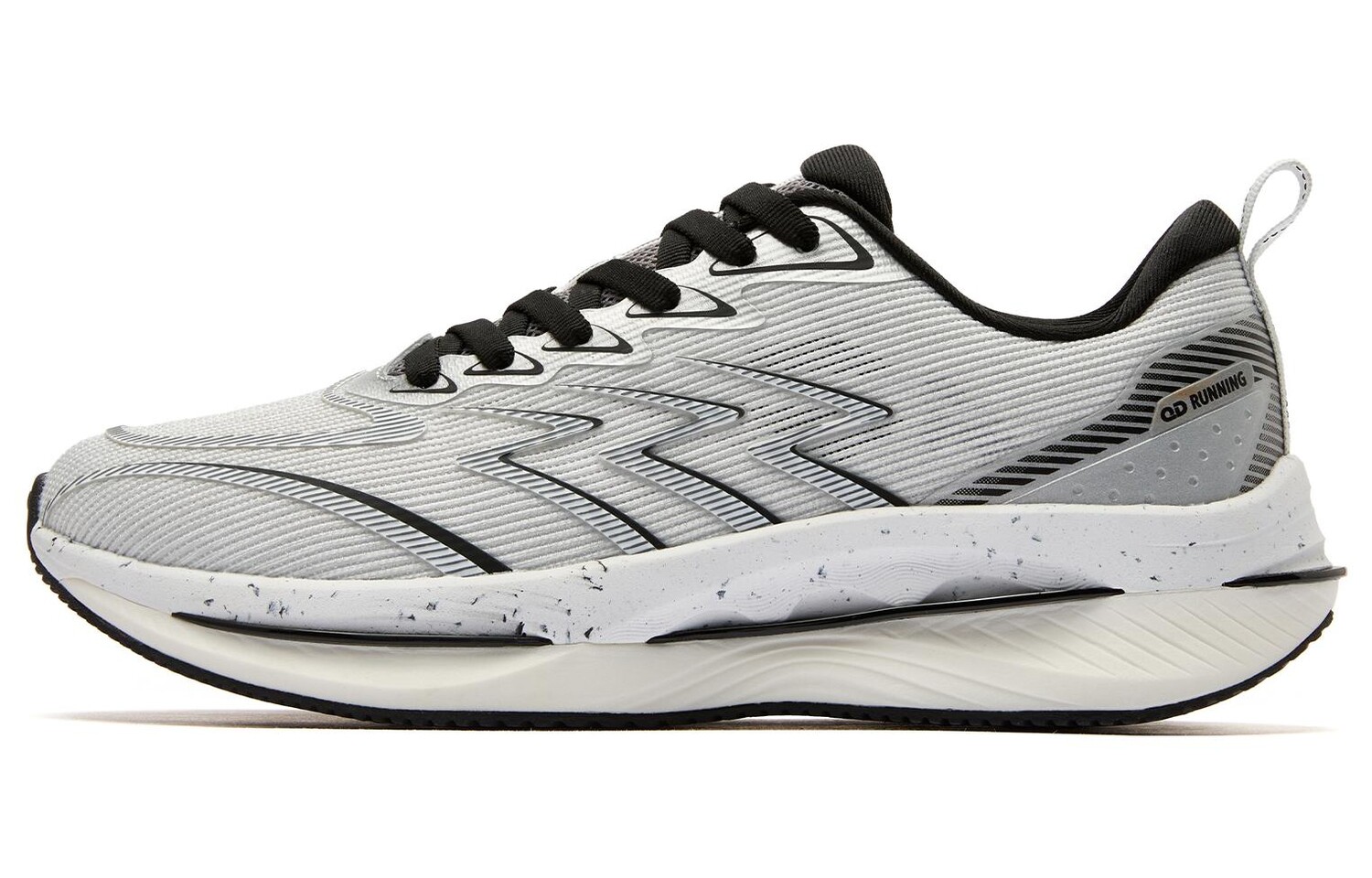 Кроссовки No Fear для бега мужские с низким верхом серебристо-черные Qiaodan 
Кроссовки No Fear для бега мужские с низким верхом серебристо-черные Qiaodan