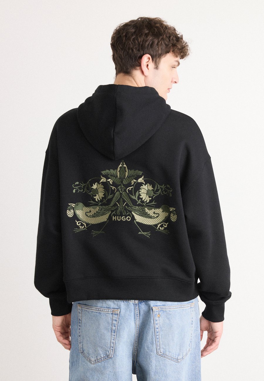 Толстовка HUGO DIMSTONE, Black
Толстовка HUGO DIMSTONE, Black