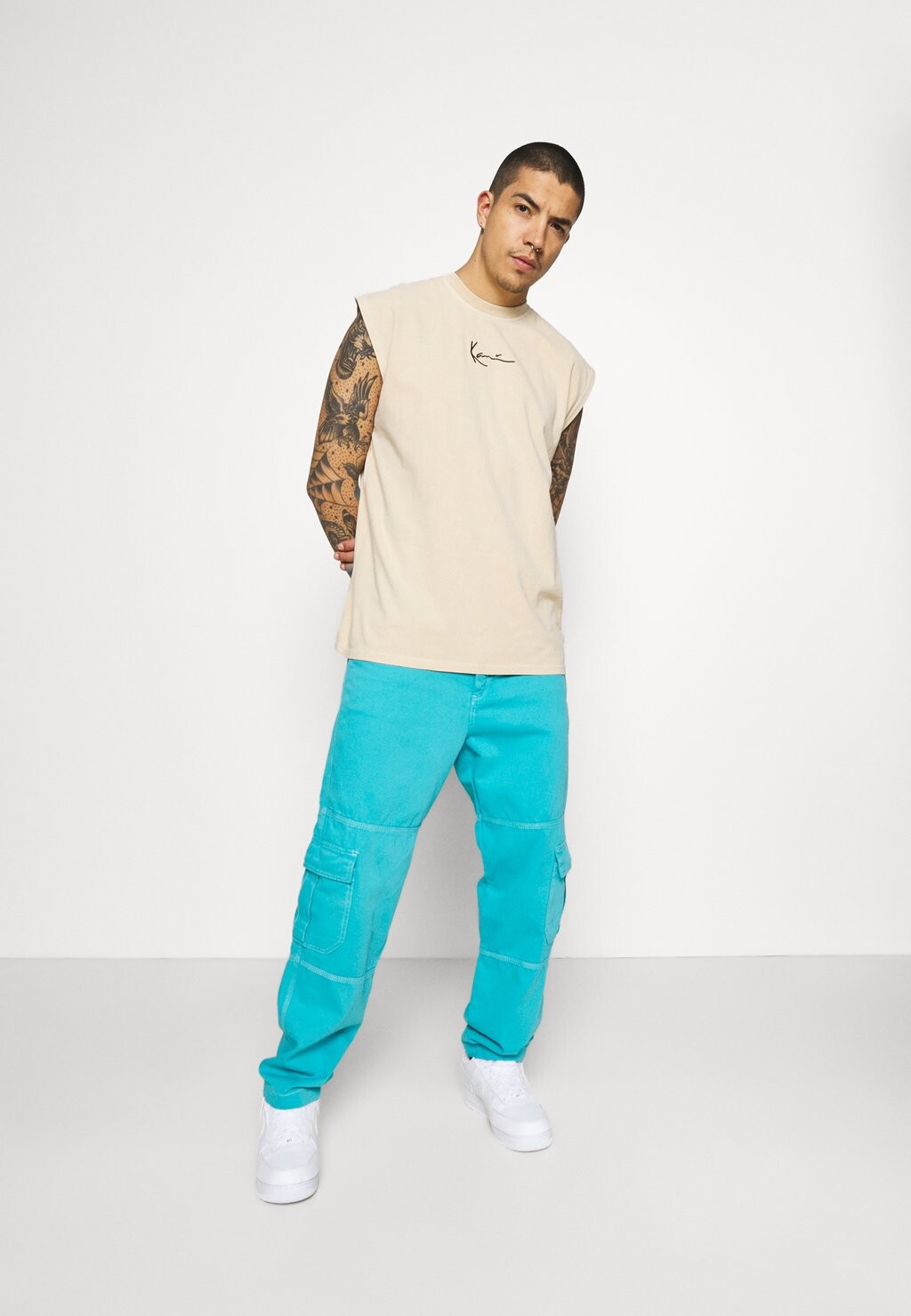 Верх ФУТБОЛКА SMALL SIGNATURE Karl Kani, песочный, Бежевый, Верх ФУТБОЛКА SMALL SIGNATURE Karl Kani, песочный
Верх ФУТБОЛКА SMALL SIGNATURE Karl Kani, песочный, Бежевый, Верх ФУТБОЛКА SMALL SIGNATURE Karl Kani, песочный