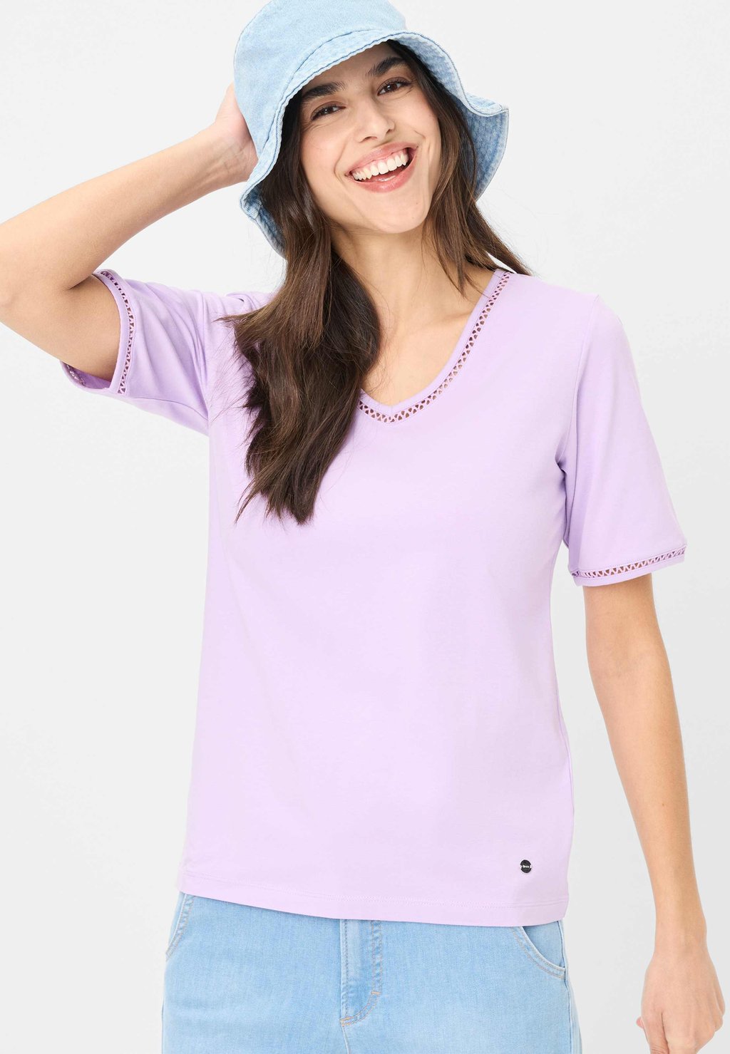 Базовая футболка STYLE CARINA BRAX, фиолетовый
Базовая футболка STYLE CARINA BRAX, фиолетовый