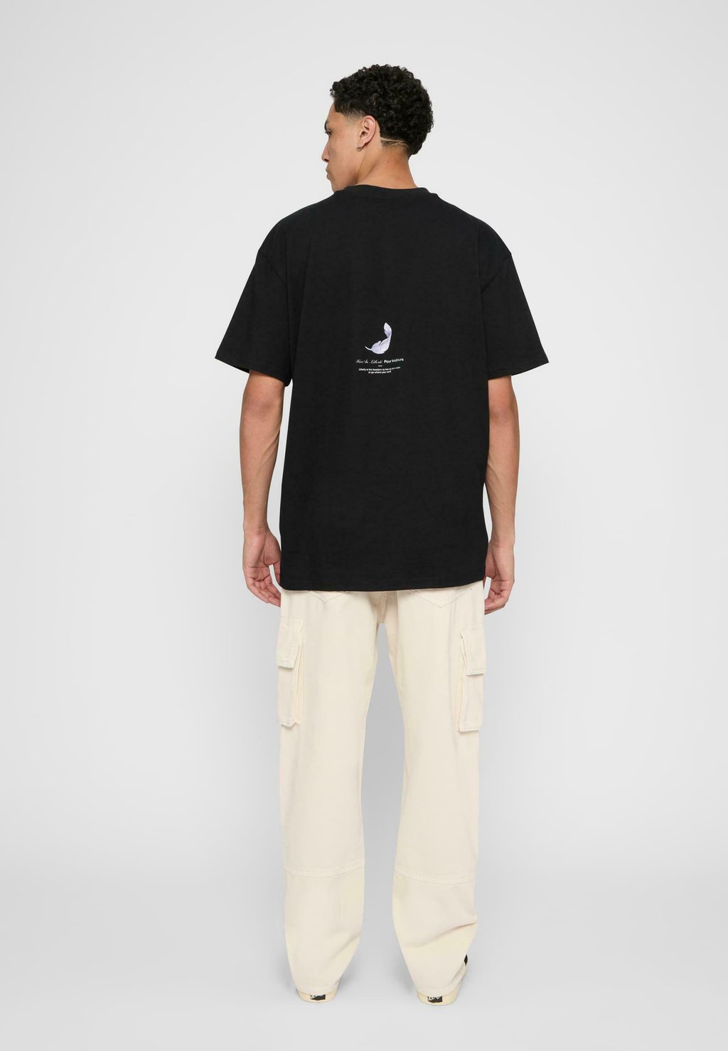 Футболка с принтом VIVE LA LIBERTE TEE Upscale by Mister Tee, черный
Футболка с принтом VIVE LA LIBERTE TEE Upscale by Mister Tee, черный