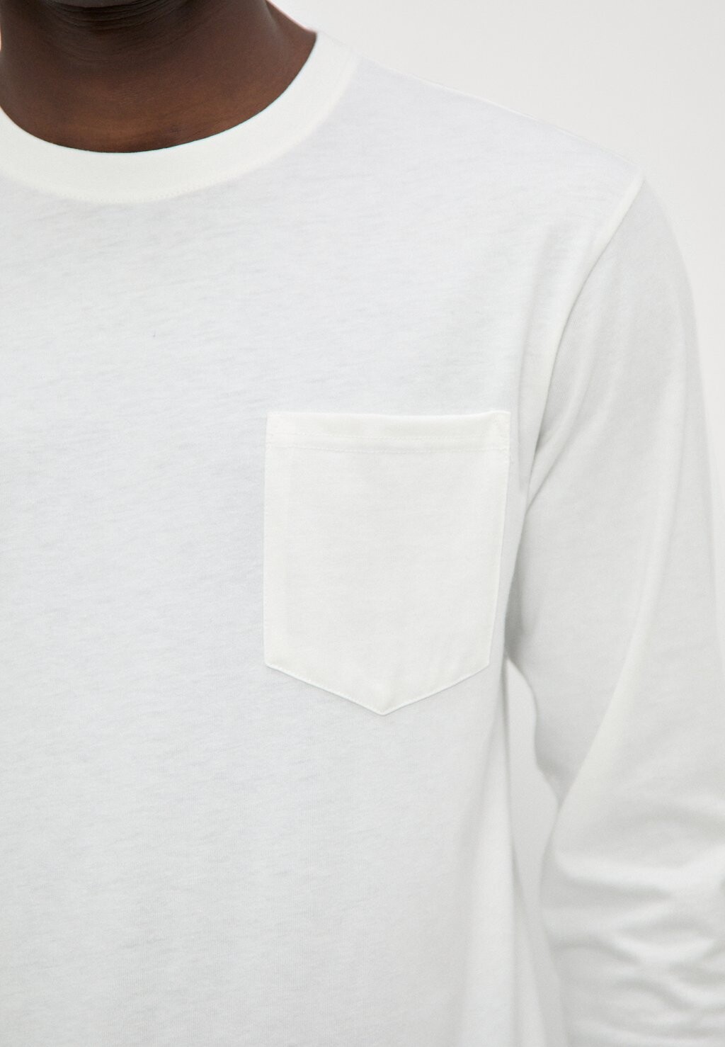 Топ с длинными рукавами LONGSLEEVE SMALL POCKET ON CHEST Essential Collective, цвет Off-White
Топ с длинными рукавами LONGSLEEVE SMALL POCKET ON CHEST Essential Collective, цвет Off-White