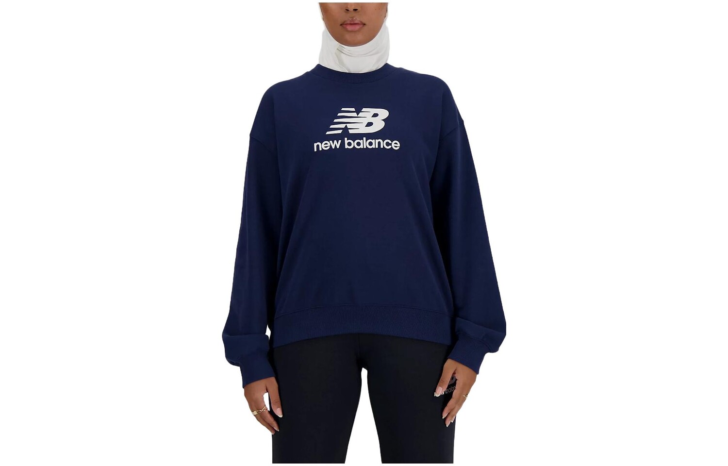 Свитер женский синий New Balance
Свитер женский синий New Balance