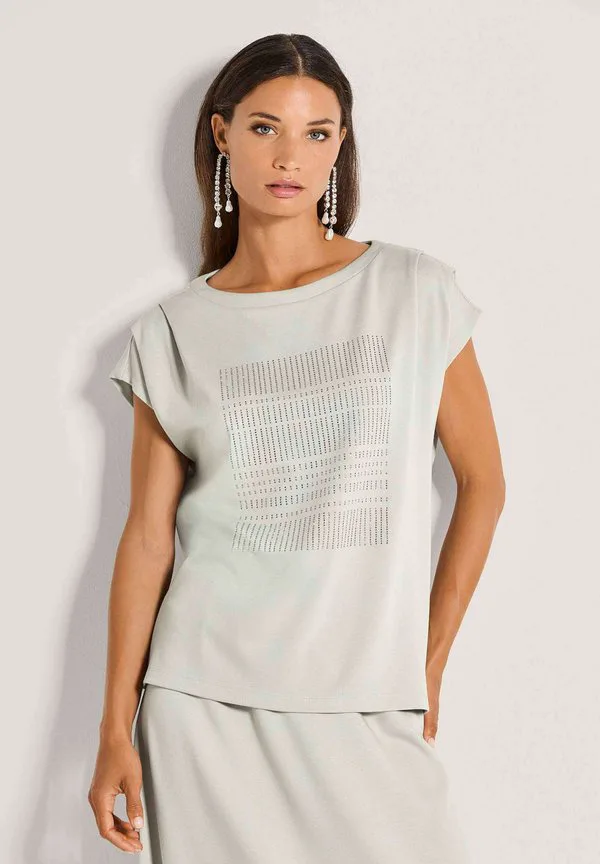 Футболка с принтом Madeleine, Silver Grey, Серый, Футболка с принтом Madeleine, Silver Grey
Футболка с принтом Madeleine, Silver Grey, Серый, Футболка с принтом Madeleine, Silver Grey