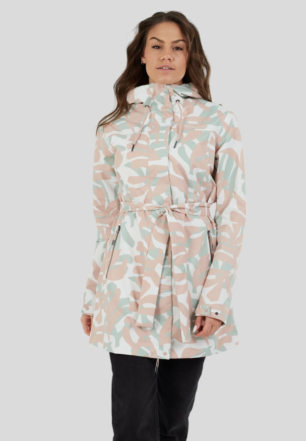 Парка REGINA II TRENCH - Waterproof jacket Fundango, светло-розовый
Парка REGINA II TRENCH - Waterproof jacket Fundango, светло-розовый