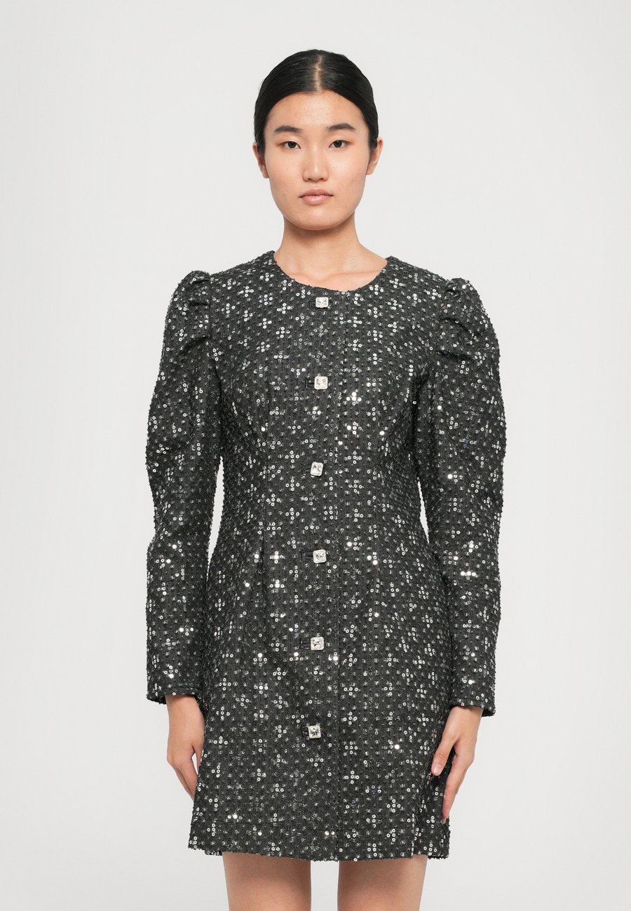 Платье Ida Sjöstedt GABRIELLE DRESS, Washed Black/Black
Платье Ida Sjöstedt GABRIELLE DRESS, Washed Black/Black