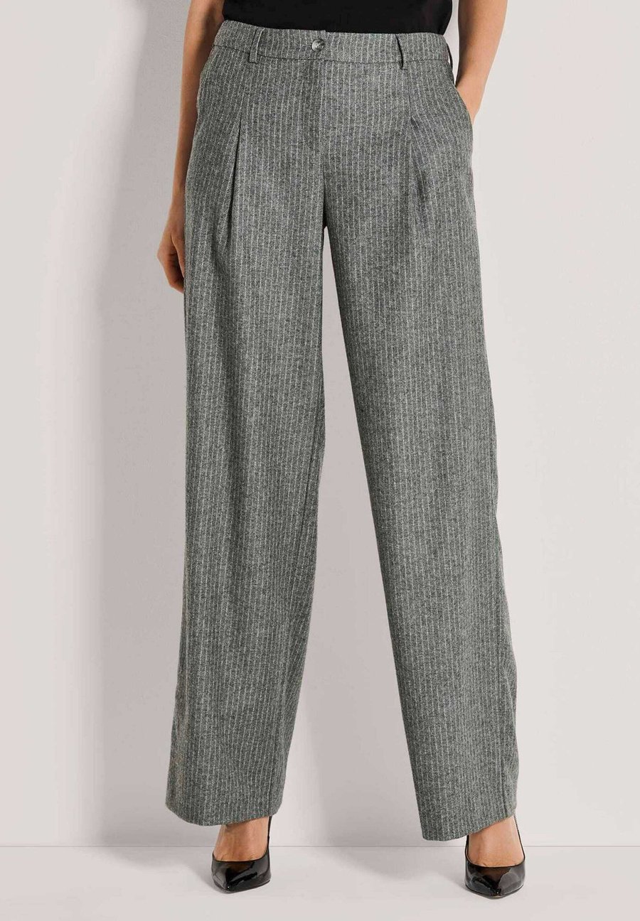 Брюки MADELEINE Trousers, Lead Grey Wool White Melange/Grey
Брюки MADELEINE Trousers, Lead Grey Wool White Melange/Grey