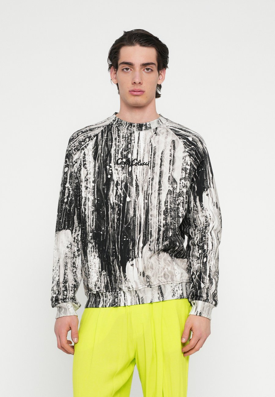 Толстовка Carlo Colucci DRIP CREWNECK, Black/Grey/Black, Черный, Толстовка Carlo Colucci DRIP CREWNECK, Black/Grey/Black
Толстовка Carlo Colucci DRIP CREWNECK, Black/Grey/Black, Черный, Толстовка Carlo Colucci DRIP CREWNECK, Black/Grey/Black