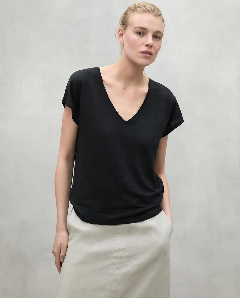 Женская футболка с короткими рукавами и V-образным вырезом Ecoalf, черный
Женская футболка с короткими рукавами и V-образным вырезом Ecoalf, черный