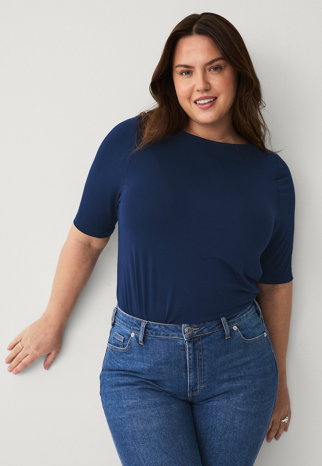 Базовая футболка BOATNECK Ellos Plus collection, темно-синий
Базовая футболка BOATNECK Ellos Plus collection, темно-синий