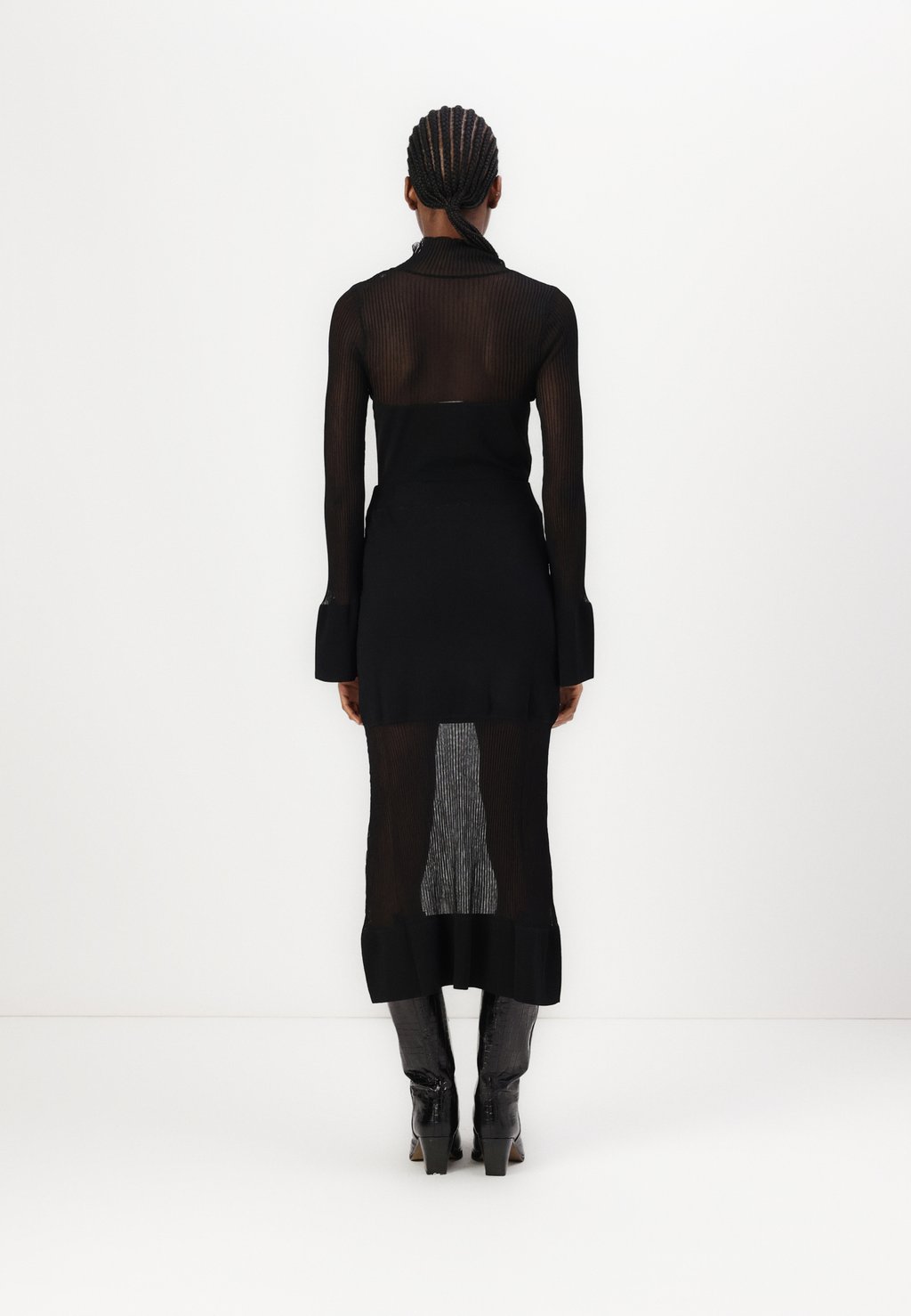 Юбка-карандаш VIDE SKIRT Malina, черный
Юбка-карандаш VIDE SKIRT Malina, черный