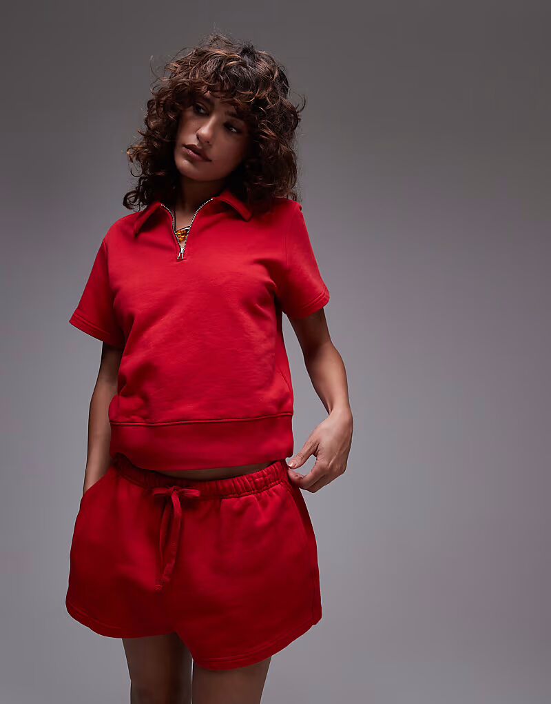 Беговые шорты ARKET из чистого хлопка красного цвета без застежек 
Беговые шорты ARKET из чистого хлопка красного цвета без застежек