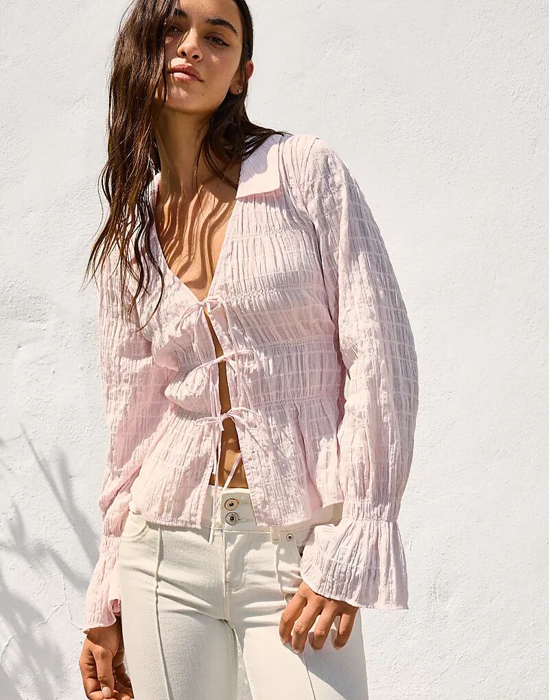 Рубашка Bershka в деревенском стиле с присборкой розового цвета
Рубашка Bershka в деревенском стиле с присборкой розового цвета