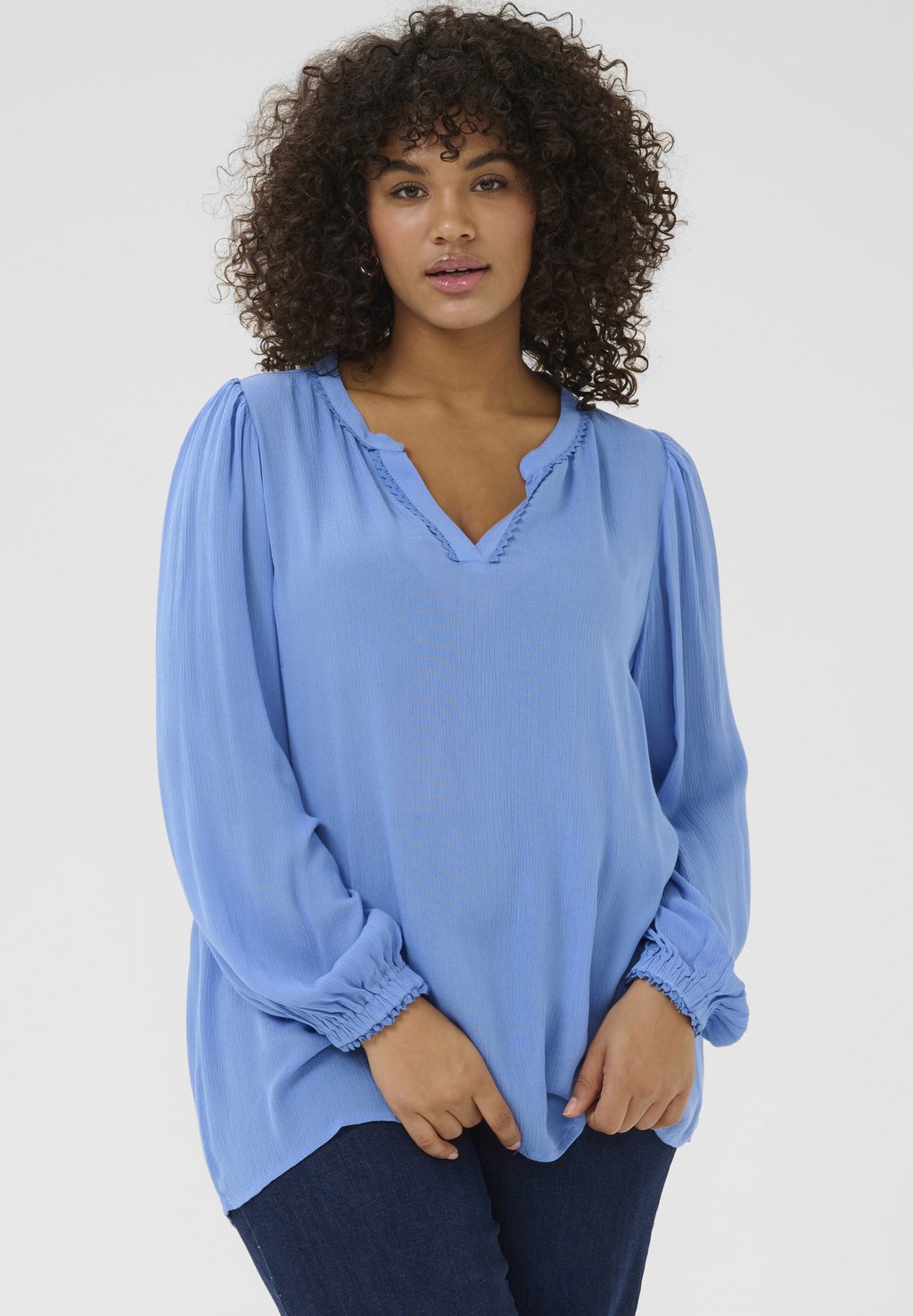 Блуза Kaffe Curve, синий
Блуза Kaffe Curve, синий