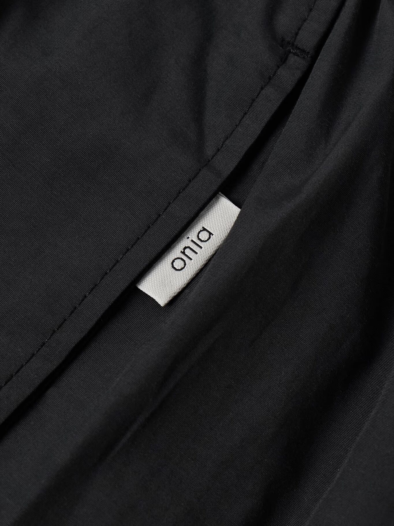 Прямые шорты для плавания средней длины Charles ONIA, черный
Прямые шорты для плавания средней длины Charles ONIA, черный